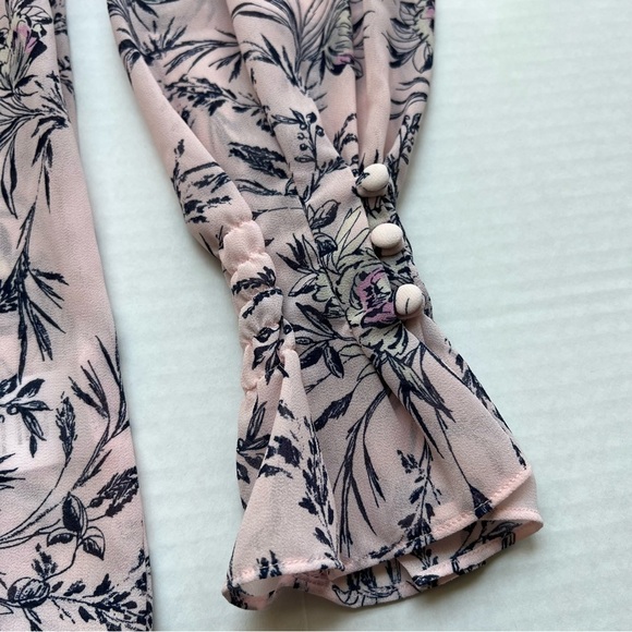 Kut from the Kloth Erin blouse floral print long sleeve crepe blouse small - Picture 10 of 14